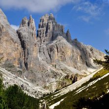 in marcia verso il rifugio re alberto.jpg